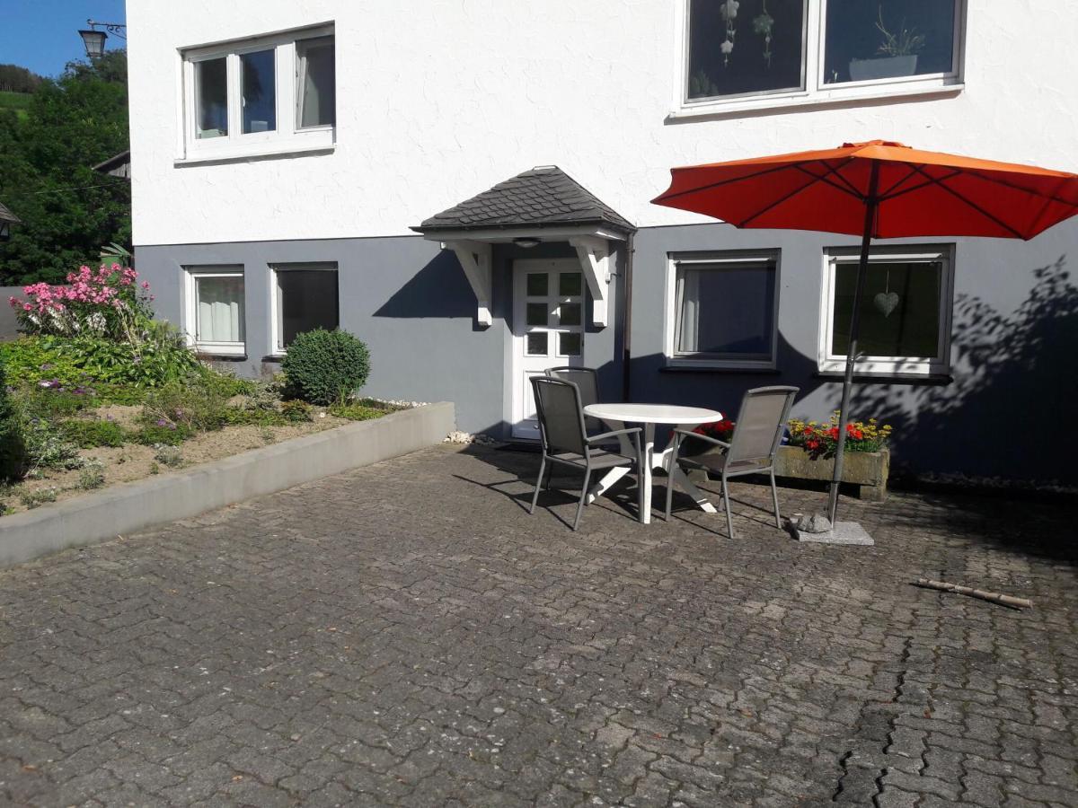 Modern Apartment In Sellinghausen With Terrace Schmallenberg Szoba fotó